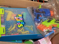 Restpartij speelgoed doos d - afbeelding 6 van  7