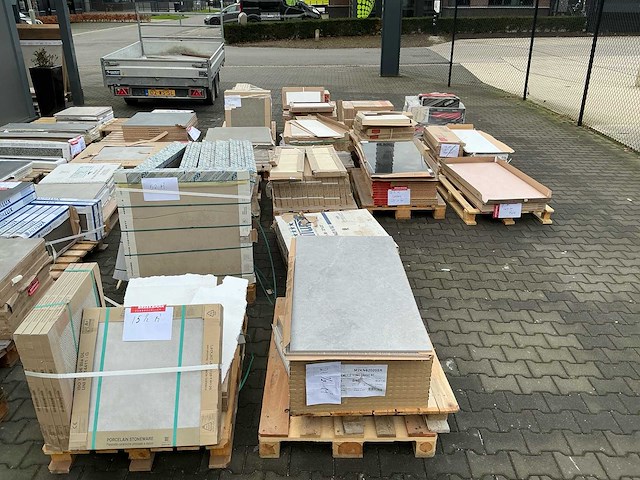 Restpartijen vloer - wand tegels - afbeelding 1 van  108