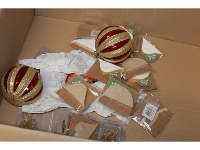 Restpartijtje kerst 19 stuks in ds 19 - afbeelding 1 van  3