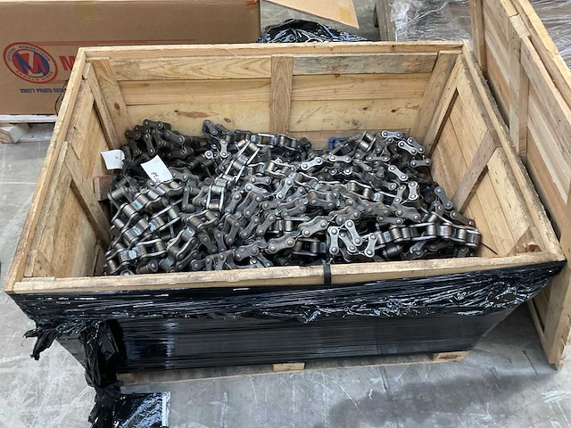 Reststukken ketting - afbeelding 1 van  2