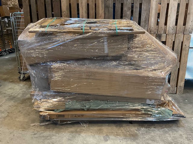Retour pallet - afbeelding 1 van  4