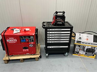 Retourartikelen - generator - stofzuiger - gereedschapswagen -startbooster - afbeelding 18 van  23