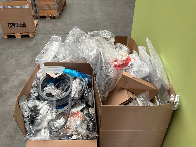 Retourgoederen wasmachine koelkast en diverse onderdelen - afbeelding 3 van  11