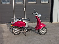 Retro bromscooter, giantco, venus, rood, 2008