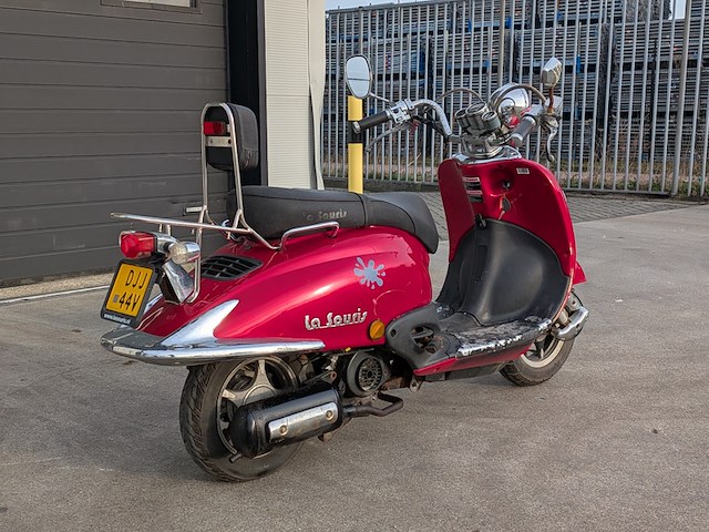 Retro bromscooter, la souris, grande retro zn50qt-e, rood, 2016 - afbeelding 12 van  32