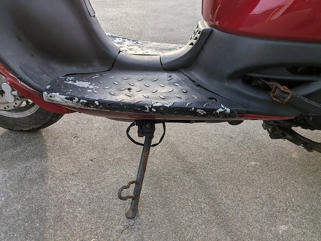 Retro bromscooter, la souris, grande retro zn50qt-e, rood, 2016 - afbeelding 24 van  32