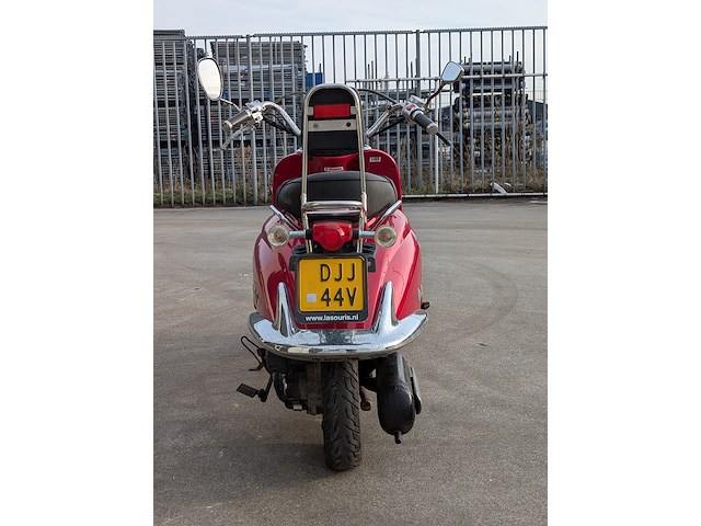 Retro bromscooter, la souris, grande retro zn50qt-e, rood, 2016 - afbeelding 23 van  32