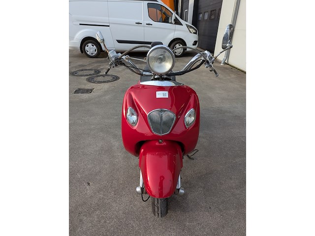 Retro bromscooter, la souris, grande retro zn50qt-e, rood, 2016 - afbeelding 31 van  32
