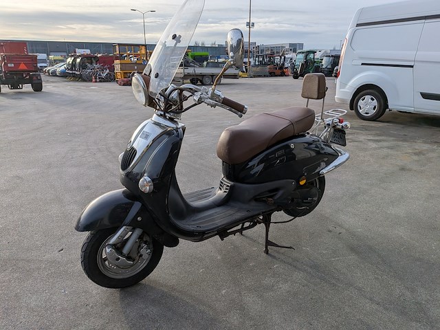 Retro bromscooter, znen, grande retro - zn50qt-hs, zwart, 2012 - afbeelding 36 van  39