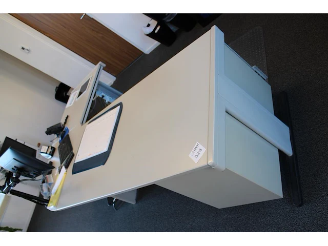 Retro design hoekbureau met vaste ladekast. afmeting 250 x 170 x 73 cm. - afbeelding 3 van  3