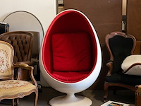 Retro ei-fauteuil (egg chair)
