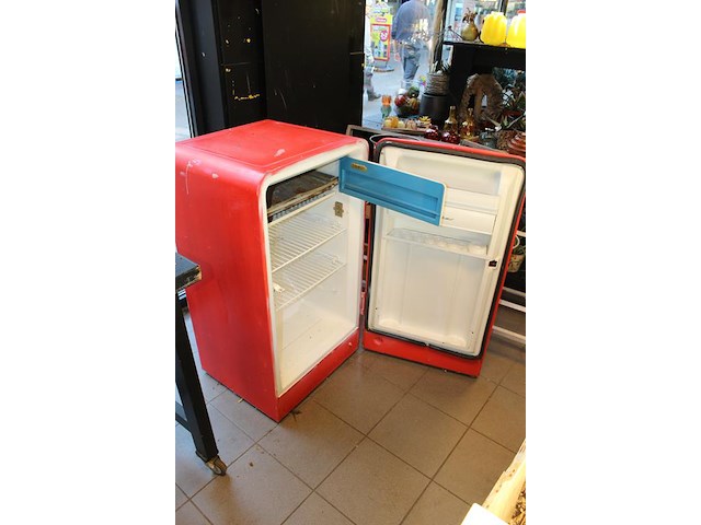 Retro koelkast bouwknecht opknappertje. afmeting 58 x 65 x 105 cm. - afbeelding 4 van  4