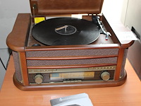 Retro radio cd speler met pick up soundmaster. - afbeelding 1 van  2