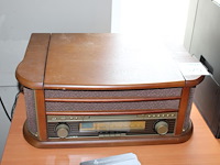 Retro radio cd speler met pick up soundmaster. - afbeelding 2 van  2