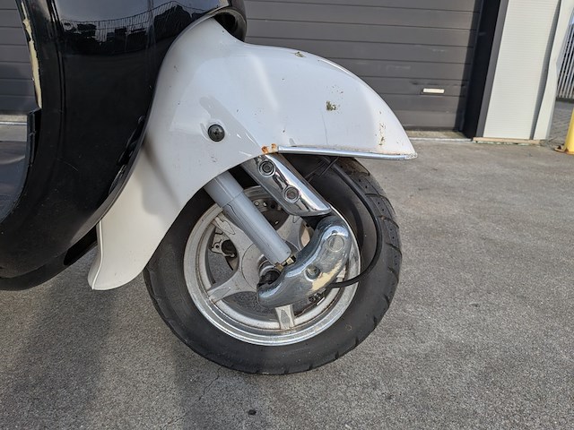 Retro scooter, la souris, grande retro, zwart, 2018 - afbeelding 8 van  24