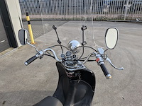 Retro scooter, la souris, grande retro, zwart, 2018 - afbeelding 24 van  24