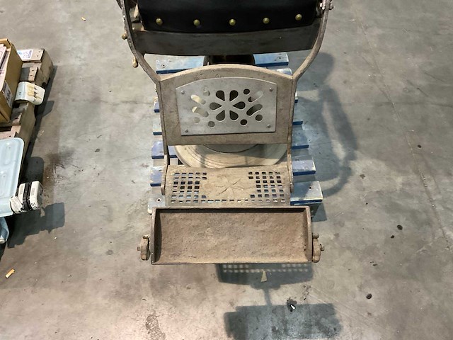 Retro tandarts stoel - afbeelding 6 van  6