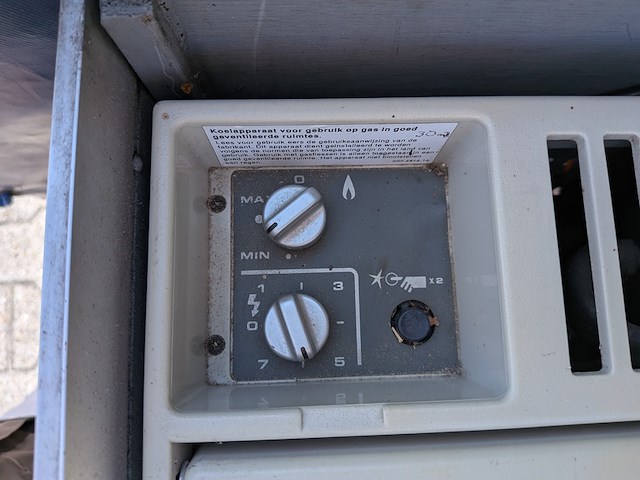 Retro vouw (klap) caravan, rapido , confort, wit, jaren 70 - afbeelding 6 van  30