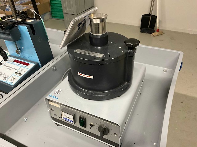 Retsch zm1 centrifugemolen - afbeelding 1 van  5