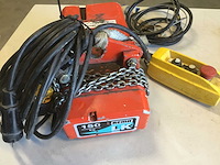 Reuma b-1.1 ak elektrische kettingtakel - afbeelding 1 van  4