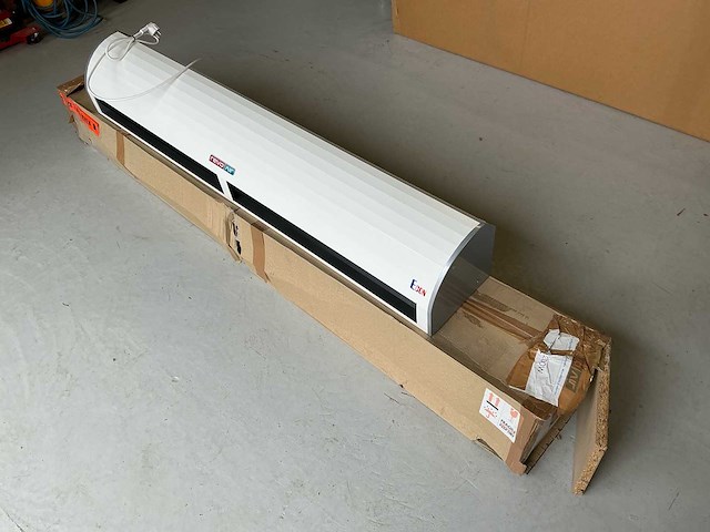 Revo-air econ 200w en 150w luchtgordijn (2x) - afbeelding 1 van  5