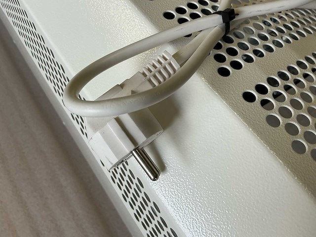 Revo-air li light 200w en li 100w luchtgordijn (2x) - afbeelding 15 van  20