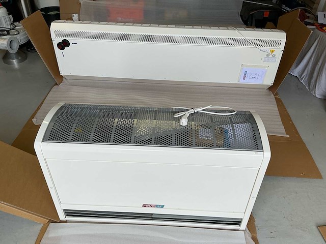 Revo-air li light 200w en li 100w luchtgordijn (2x) - afbeelding 2 van  20