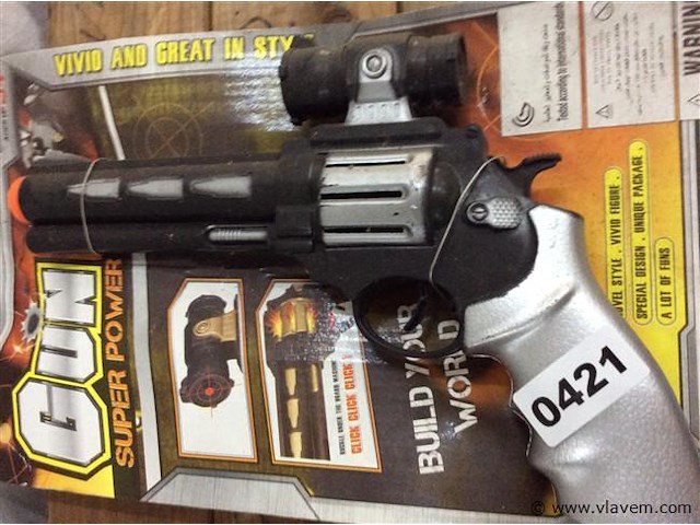 Revolver - afbeelding 2 van  3