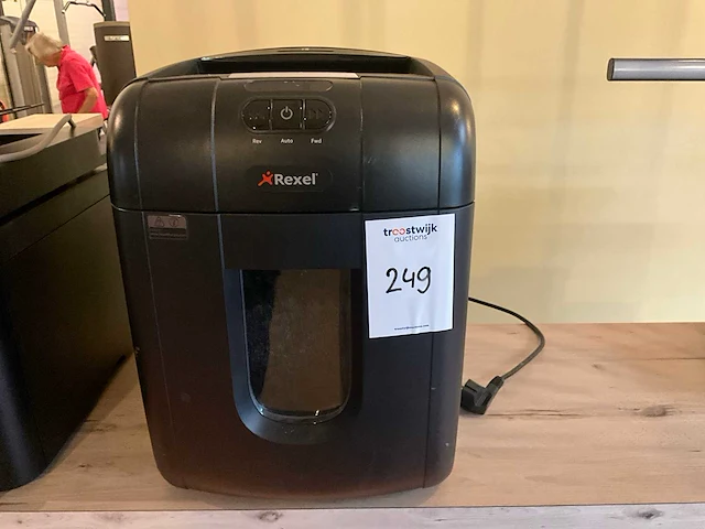 Rexel 130 x papiervernietiger - afbeelding 2 van  4