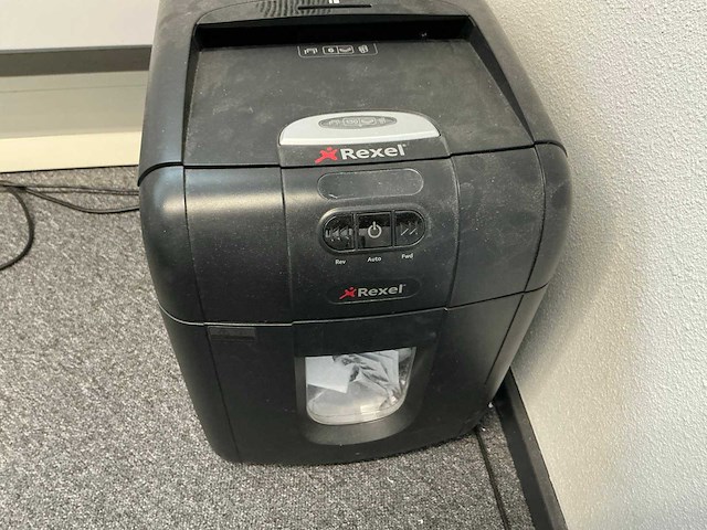Rexel 130x papiervernietiger - afbeelding 2 van  3