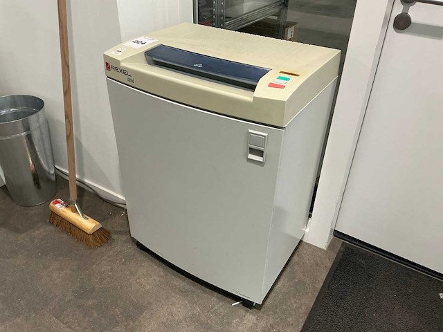 Rexel 1350 papierversnipperaar - afbeelding 1 van  4