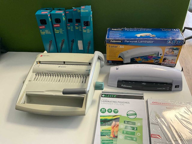 Rexel cb345 inbindmachine en lamineermachine - afbeelding 4 van  11