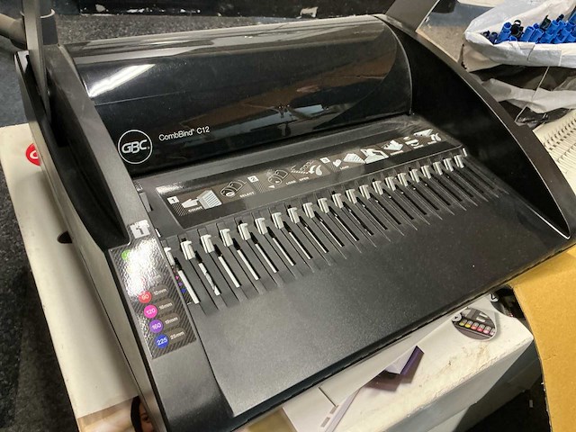 Rexel inbindmachine - afbeelding 3 van  7