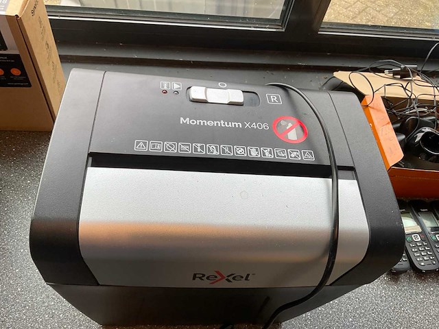 Rexel momentum x406 papiervernietiger - afbeelding 3 van  4