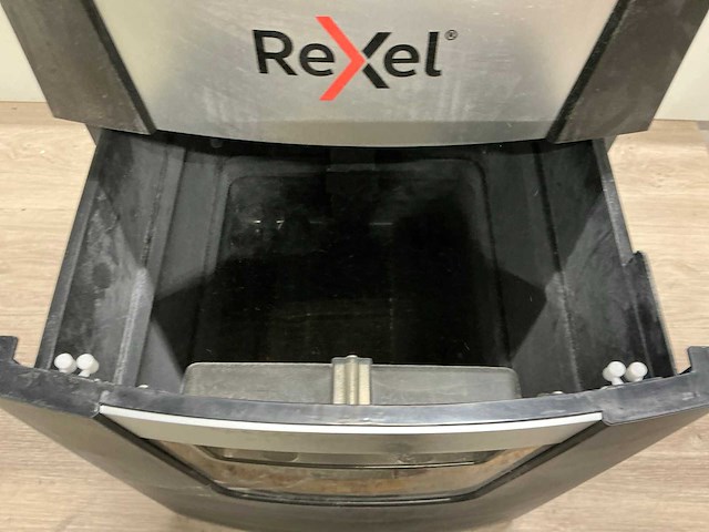 Rexel optimum autofeed+ 150x papierversnipperaar - afbeelding 4 van  7