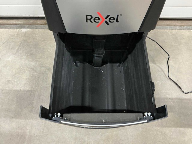 Rexel optimum autofeed+ 225m papier shredder - afbeelding 4 van  6