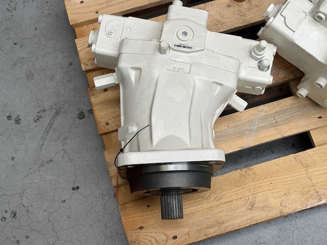 Rexroth - a6vm 250hd3d/63w axial piston motor (2x) - afbeelding 4 van  8