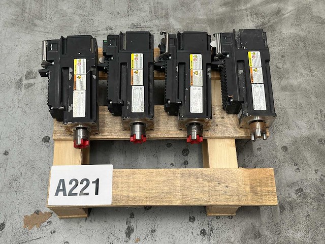 Rexroth - ksm01.2b-041c - indradrive mi servo motor (4x) - afbeelding 7 van  8