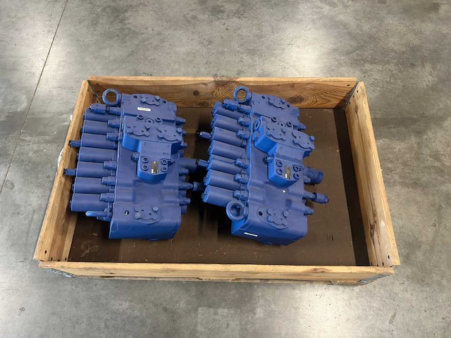 Rexroth - mh2wh 22 b03f1x/006l3m11 (r901012398) - hydraulisch ventielblok / stuurventiel (2x) - afbeelding 2 van  9