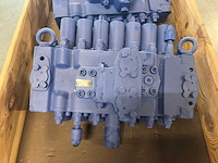 Rexroth - mh2wh 22 b03f1x/006l3m11 (r901012398) - hydraulisch ventielblok / stuurventiel (2x) - afbeelding 3 van  9