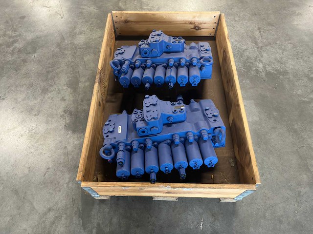 Rexroth - mh2wh 22 b03f1x/006l3m11 (r901012398) - hydraulisch ventielblok / stuurventiel (2x) - afbeelding 4 van  9