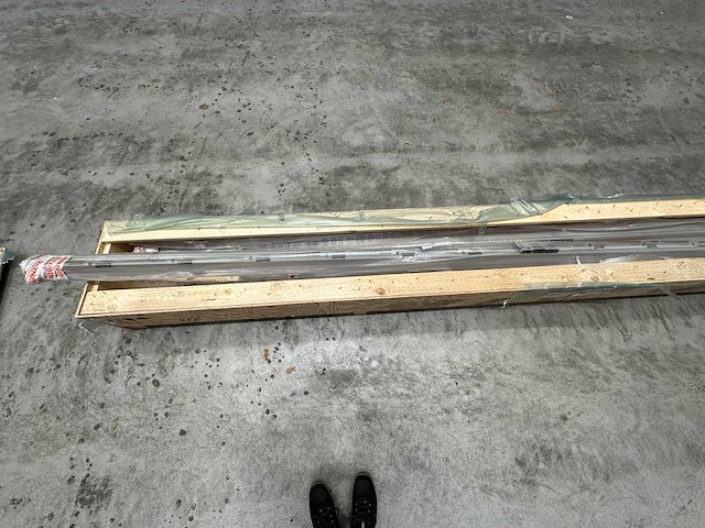 Rexroth - partij lineaire geleidingen / aluminium profielen – diverse lengtes - afbeelding 1 van  4