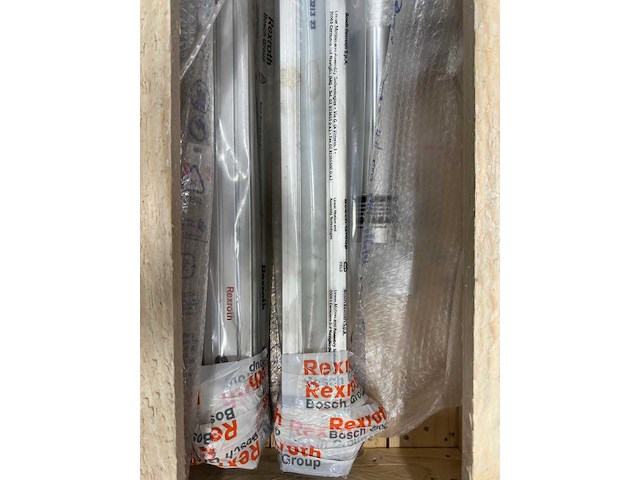 Rexroth - partij lineaire geleidingen / aluminium profielen – diverse lengtes - afbeelding 3 van  4