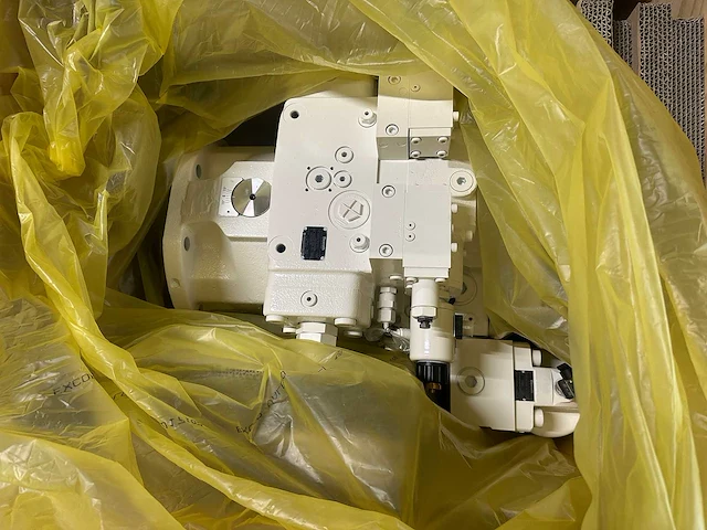 Rexroth - r902451938 - pl a4csg 500 epg/30r-vzh35k334m - hydraulische axiale pomp met regelblok en drukaccumulator - afbeelding 4 van  6