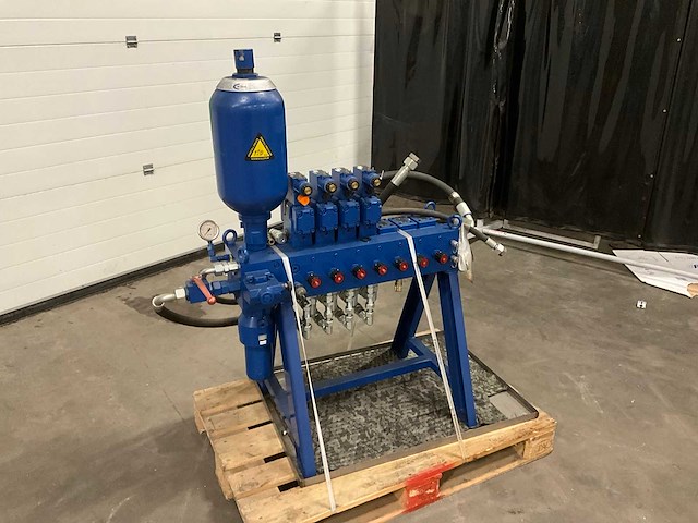 Rexroth hydrauliek verdeelunit - afbeelding 1 van  7