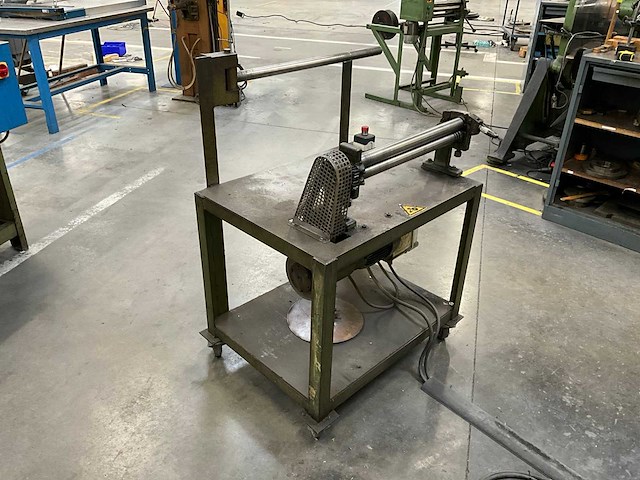 Rexto metaal richtingsmachine - afbeelding 1 van  6