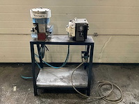 Reynaers pneumatische stansmachines - afbeelding 1 van  6