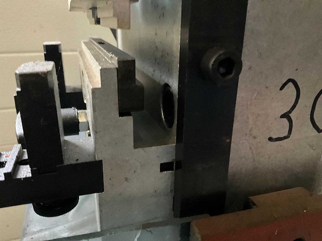 Reynaers pneumatische stansmachines - afbeelding 3 van  7
