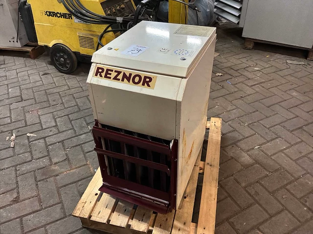 Reznor udsa 015-2 gasgestookte kachel - afbeelding 2 van  4