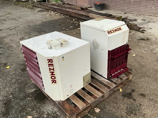 Reznor udsa 015-2/025-2 gaskachel (2x) - afbeelding 1 van  10